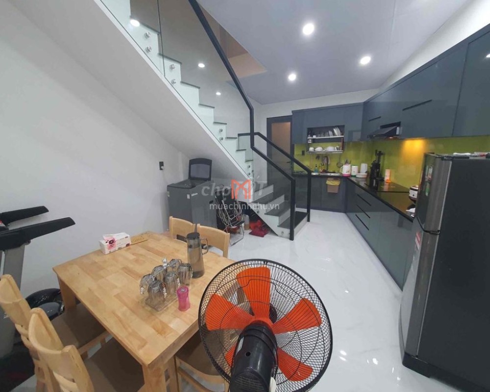 Nhà đường Lê Hồng Phong dt 47.5 m²