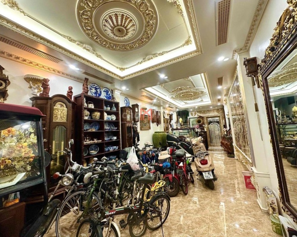 Nhà bán Phường Bồ Đề rộng 4