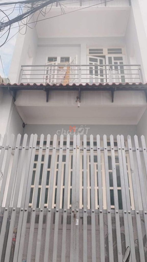 Nhà bán Hồ Văn Long rộng 4