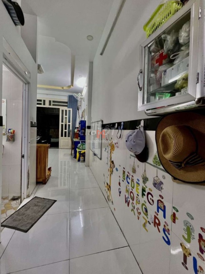 Nhà bán đ.Mễ Cốc 3 WC