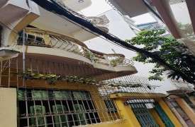 Bán nhà riêng 3 tầng trong ngõ yên tĩnh ở Giảng Võ, Ba Đình,Hà Nội đường La Thành SHR
