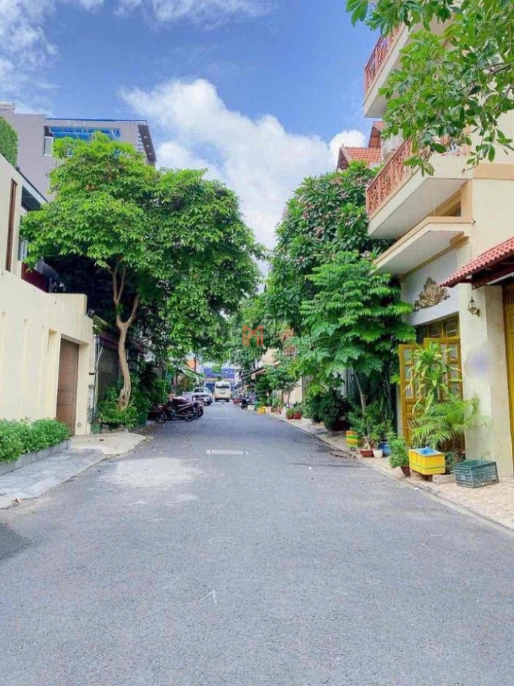 Nhà bán Tân Phú