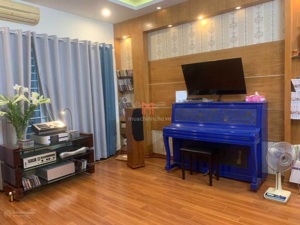 bán Nhà Phường Kim Mã dt 30 m2