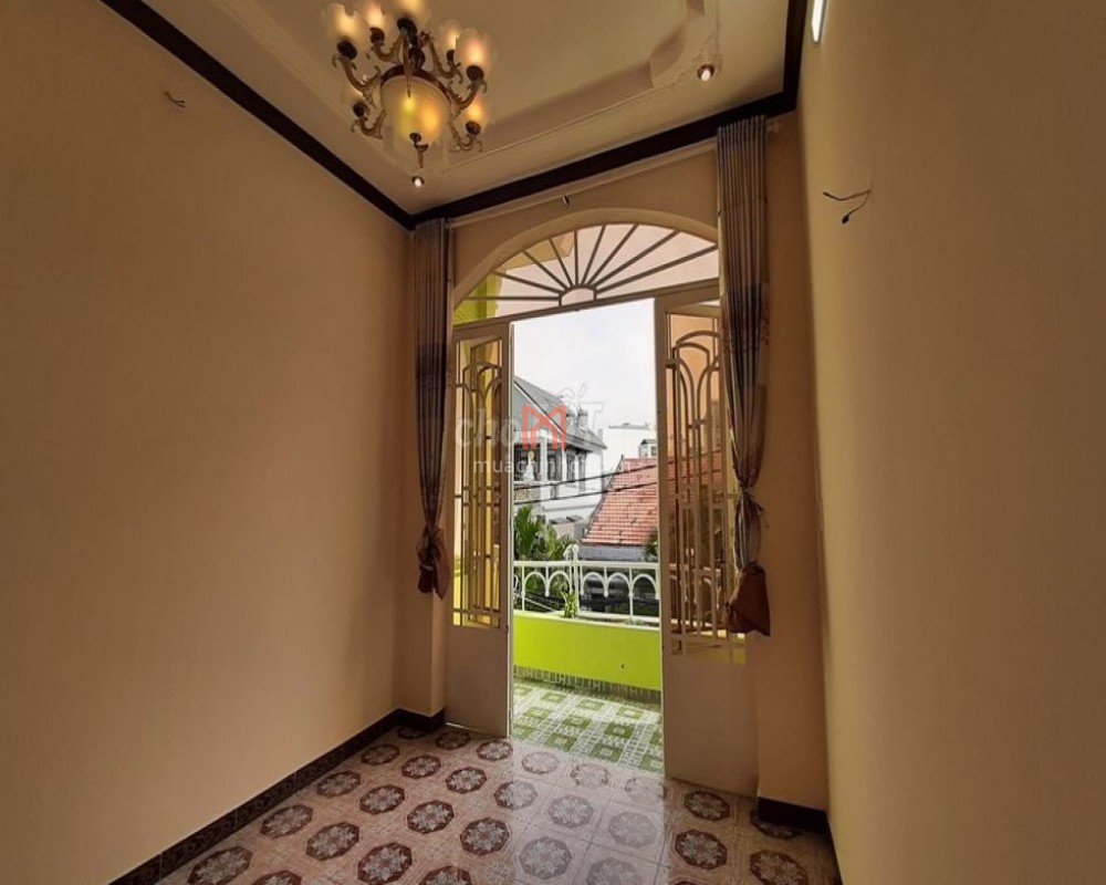 Nhà bán Quận Tân Bình diện tích 40 m²