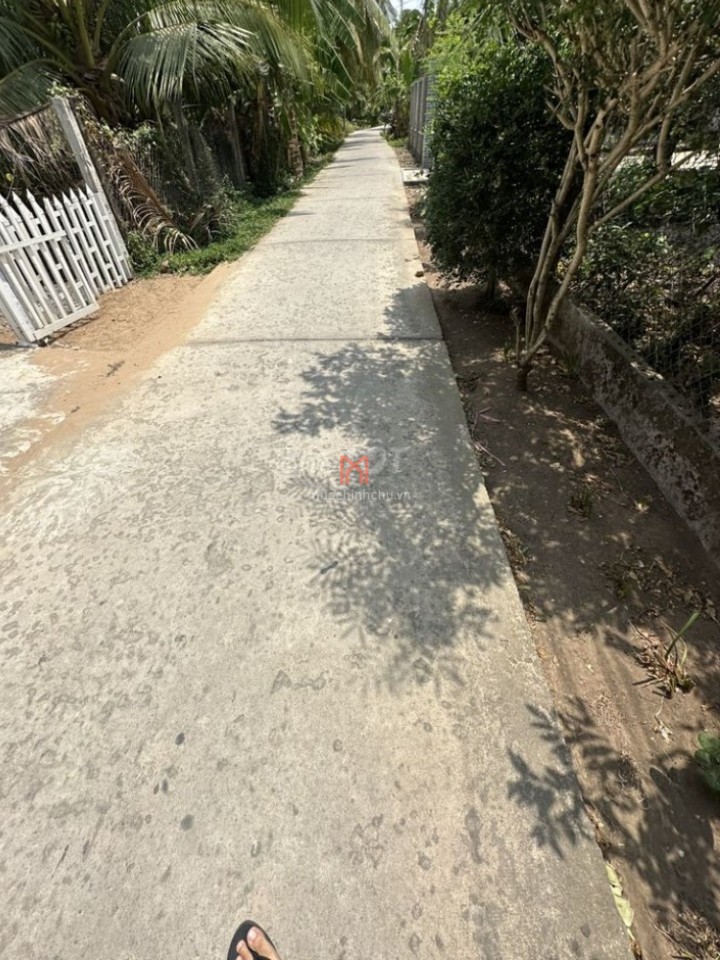 Nhà bán Xã Long Định