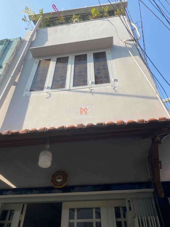 bán Nhà Q 11 giá bán 3.3 tỷ