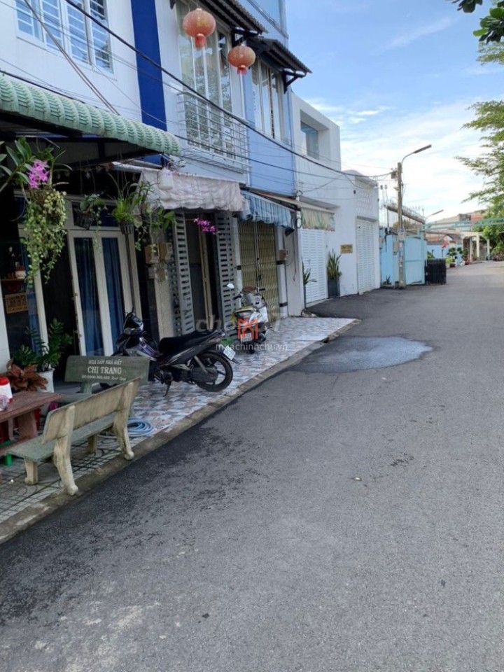 Nhà bán đường Lê Văn Lương