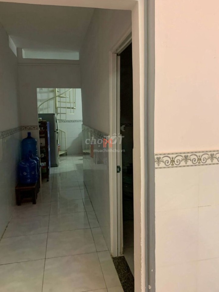 Nhà TPHCM chiều sâu 16